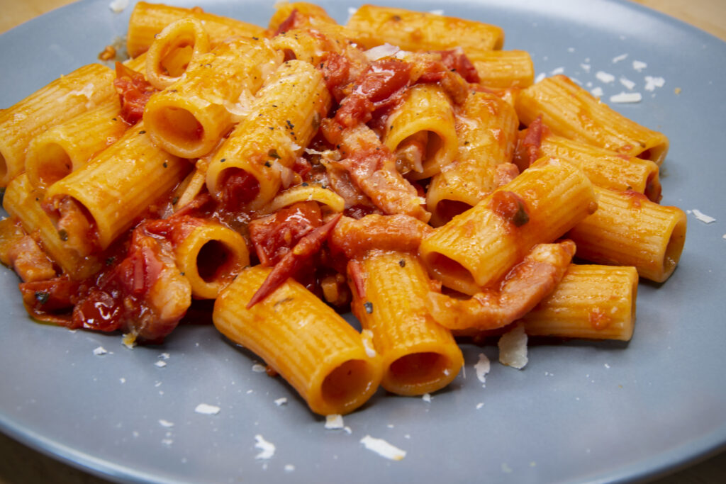 Rigatoni Guanciale e Pomodorini Arturo Cucina
