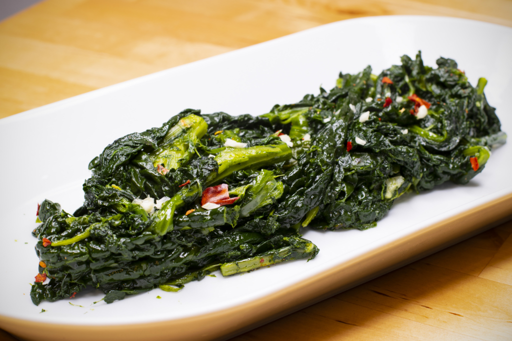 Cavolo nero saltato in padella - Arturo Cucina